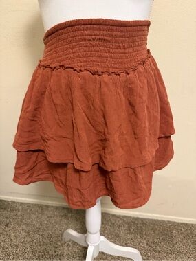 HOLLISTER Rust Smocked Waist Tiered Ruffle Mini Skirt Size Small NWT